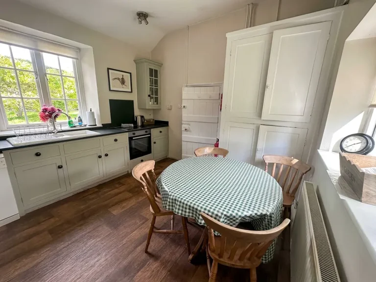 Garden Cottage 07